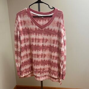 Secret Treasures Rose and Cream Patterned Sweatshirt